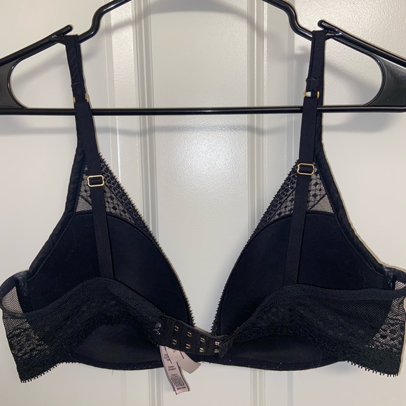 Victoria’s Secret Lace Plunge Bra 36D - Picture 4 of 6